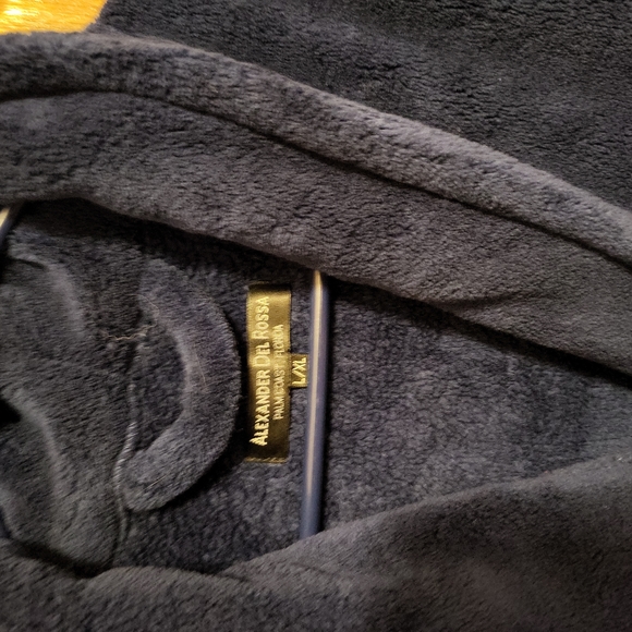 Plush Bath Robe - Picture 2 of 6